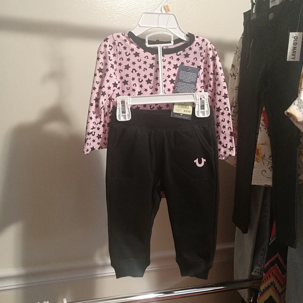 ๐ True Religion 2pc Set for infant/toddler, NWT - Picture 5 of 8